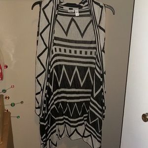 Aztec design Long sleeveless Cardigan